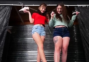 Foot smelling in a box