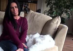 Blonde amateur teen with sexy body toying on cam