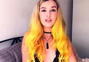 Amateur Webcam Teen Masturbates And Teases