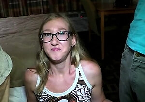 Skinny Amateur Milf Loves Anal