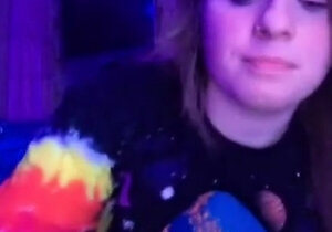 Amateur Webcam Teen Masturbates And Teases