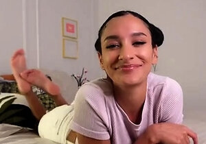 Bad Bella - Foot Session Sacrifice