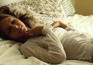 Hot amateur webcam teen masturbates for their fans