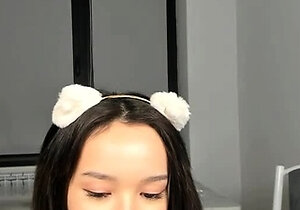 Japanese teen hardcore masturbating at Asian chatroom