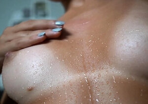 Blonde teen climaxes fingering and using toy in hd