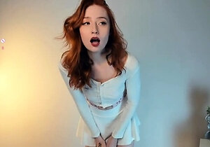 Jodi Amateur Redhead Uses The Vibraking Toy